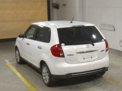 Mazda Verisa
