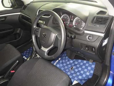 Suzuki SWIFT  с аукциона в Японии