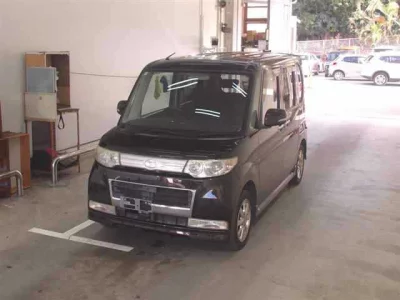 Daihatsu TANTO  с аукциона в Японии