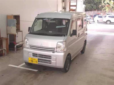 Mitsubishi Minicab Van