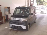 Daihatsu WAKE лот № 1142 оценка 3  с аукциона в Японии 3