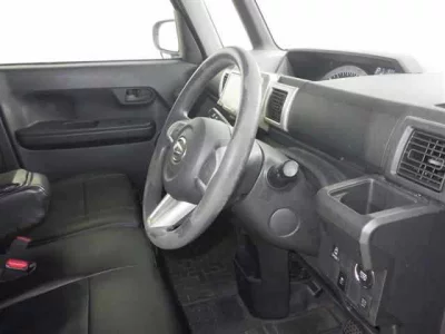 Daihatsu WAKE  с аукциона в Японии