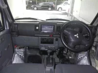 Mitsubishi MINICAB MIEV лот № 1165 оценка 3.5  с аукциона в Японии 5