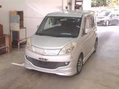 Mitsubishi DELICA D2  с аукциона в Японии