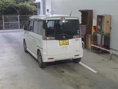 Suzuki Spacia