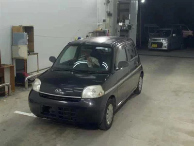 Daihatsu Esse