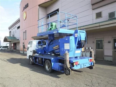 Isuzu Elf
