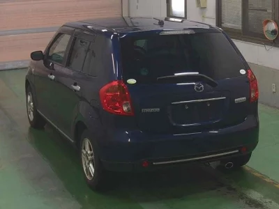 Mazda Verisa