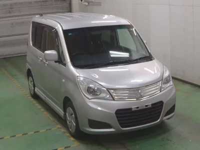Mitsubishi Delica D:2