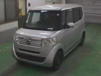 Honda N BOX лот № 111 оценка 3  с аукциона в Японии 4