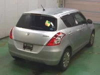 Suzuki SWIFT лот № 189 оценка R  с аукциона в Японии 6