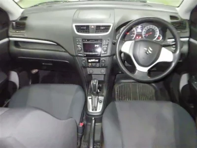 Suzuki SWIFT  с аукциона в Японии