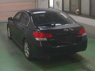 Subaru LEGACY B4  с аукциона в Японии