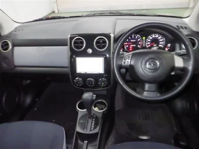 Mazda VERISA