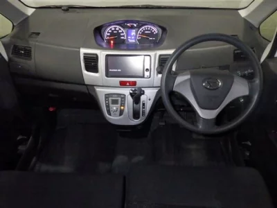 Daihatsu MOVE  с аукциона в Японии
