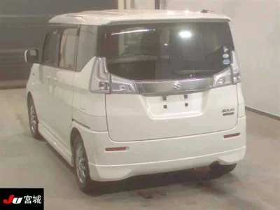 Suzuki Solio