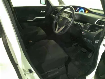 Mitsubishi DELICA D2  с аукциона в Японии