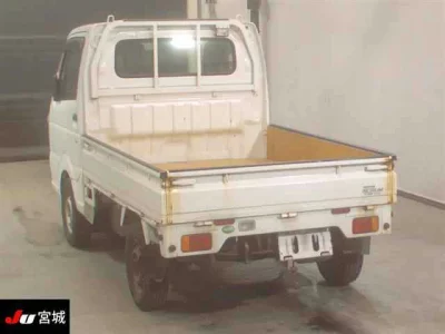 Mazda Scrum Truck