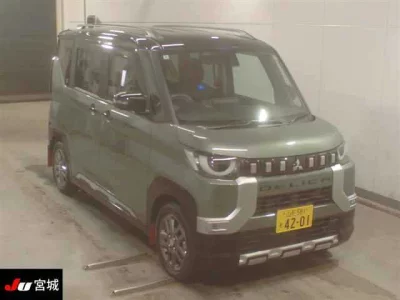 Mitsubishi Delica Mini