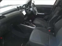 Suzuki SWIFT лот № 828 оценка 4.5  с аукциона в Японии 2