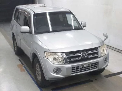 Mitsubishi PAJERO  с аукциона в Японии