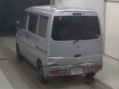 Mitsubishi Minicab Van