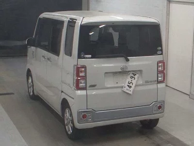 Daihatsu WAKE  с аукциона в Японии