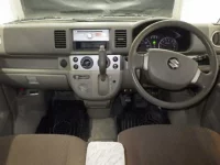 Suzuki EVERY WAGON лот № 3051 оценка 3.5  с аукциона в Японии 2