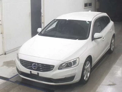 Volvo V60  с аукциона в Японии
