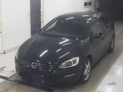 Volvo V60  с аукциона в Японии
