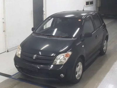 Toyota IST  с аукциона в Японии