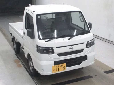 Nissan NT100 Clipper