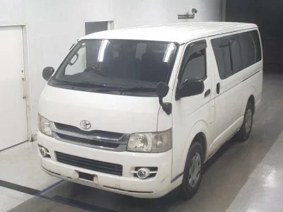 Toyota HiAce Van