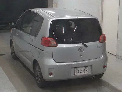 Toyota PORTE  с аукциона в Японии