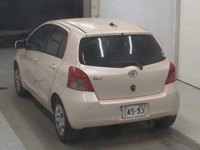 Toyota VITZ  с аукциона в Японии