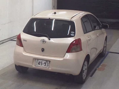 Toyota VITZ  с аукциона в Японии