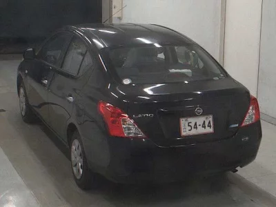Nissan TIIDA LATIO  с аукциона в Японии