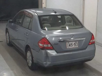 Nissan TIIDA LATIO