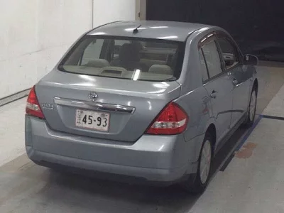 Nissan Tiida Latio