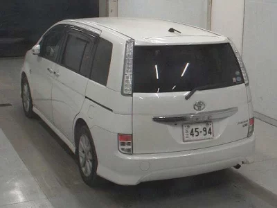 Toyota Isis