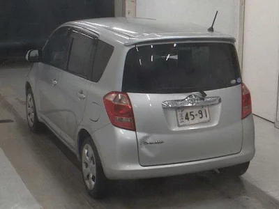 Toyota RACTIS  с аукциона в Японии