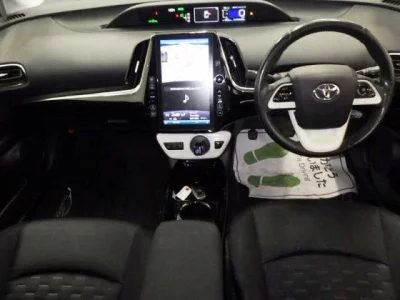 Toyota PRIUS PHV  с аукциона в Японии
