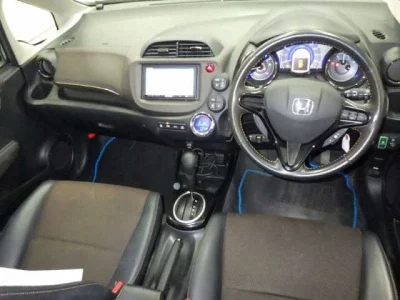 Honda FIT SHUTTLE  с аукциона в Японии
