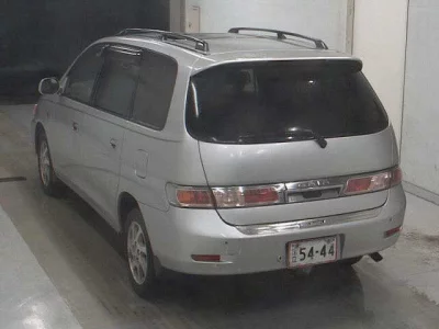 Toyota GAIA  с аукциона в Японии