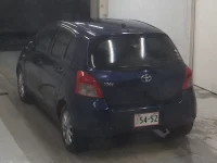 Toyota VITZ лот № 5404 оценка R  с аукциона в Японии 1