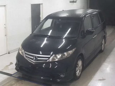 Honda ELYSION  с аукциона в Японии