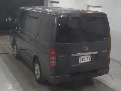 Toyota HiAce Van