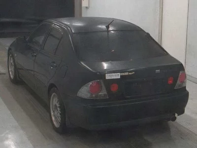 Toyota ALTEZZA  с аукциона в Японии