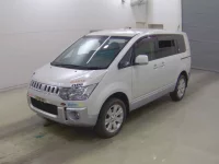 Mitsubishi DELICA D5 лот № 27 оценка 3.5  с аукциона в Японии 2