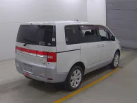 Mitsubishi DELICA D5 лот № 27 оценка 3.5  с аукциона в Японии 3